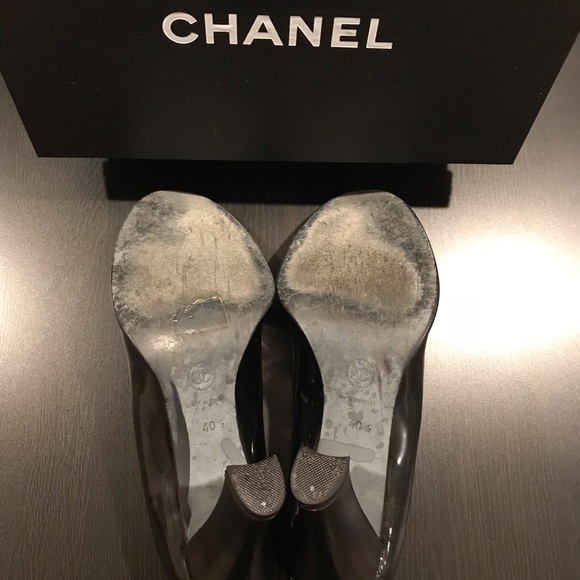 CHANEL Pumps w/Box! • 40.5 - Picture 4 of 8